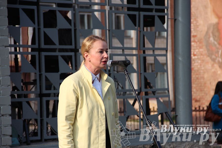 В Великих Луках прошло открытие мемориальной доски памяти Е.А. Клевцова