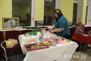 Выставка-ярмарка «Волшебный сундучок» прошла в ДК ЛК