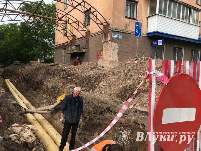На пл. Калинина заменили большой участок теплосетей (ФОТО)