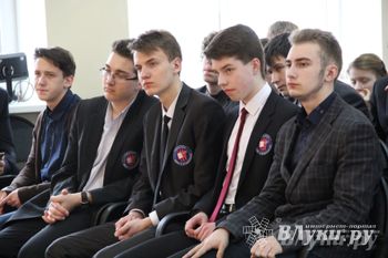 В гимназии им. Софьи Ковалевской прошел Урок мужества (фото)