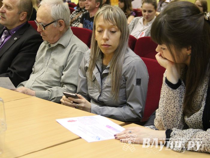 В Великих Луках прошла игра «Молодой политик» (фото)