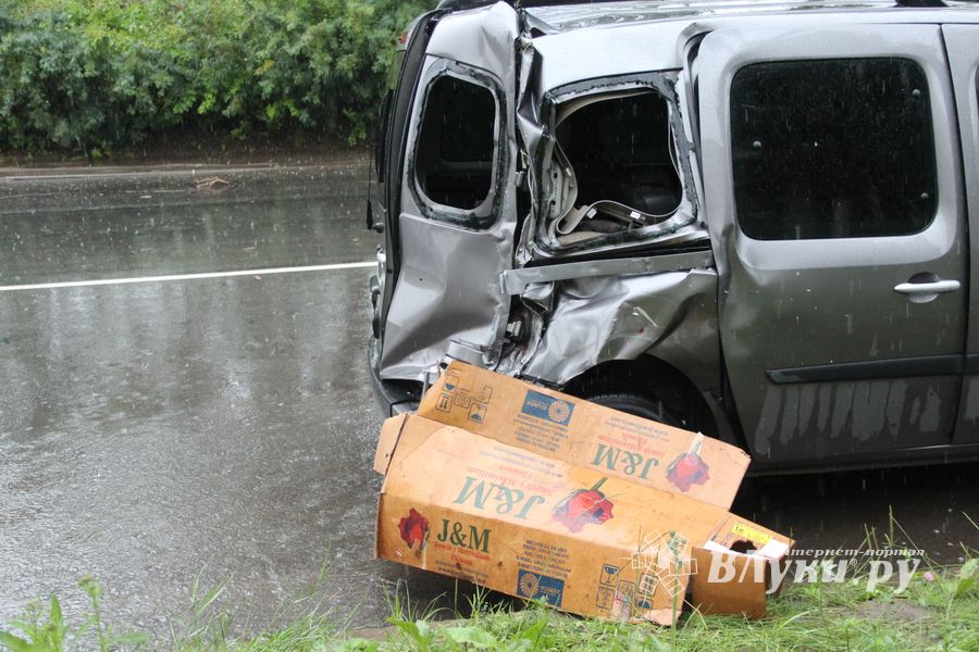 ДТП на пр. Октябрьском (ФОТО)