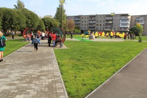 В Великих Луких благоустроили сквер на ул. Жукова (фото)