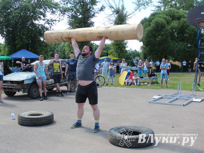 В Великих Луках прошёл Олимпийский День (ФОТО)