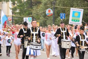 Лучшие мажоретки и барабанщицы награждены (ФОТО)