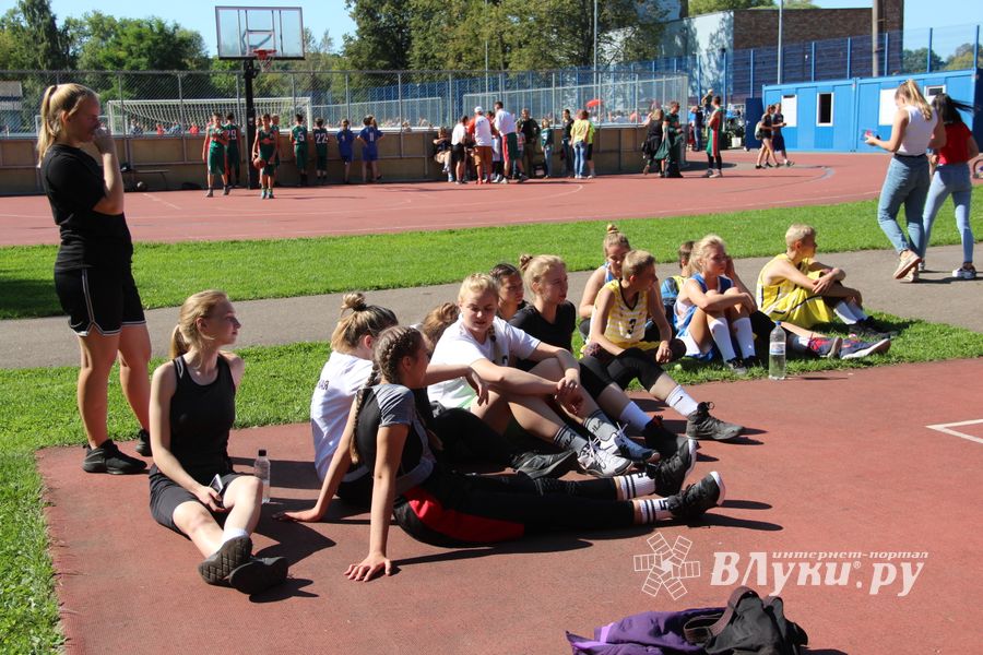 Большой спортивный праздник в Великих Луках (ФОТО)