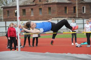 В Великих Луках проходят соревнования «Шиповка юных» (ФОТО)