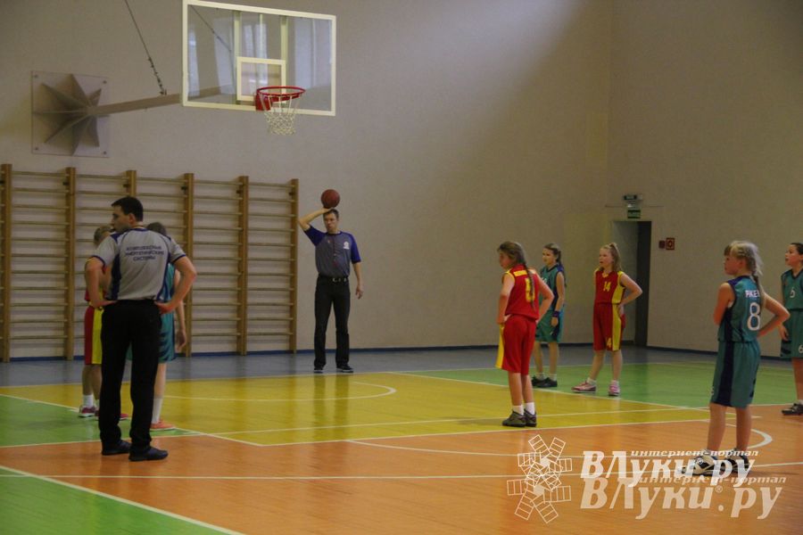Великолукские баскетболисты стали победителями междугородних соревнований по баскетболу