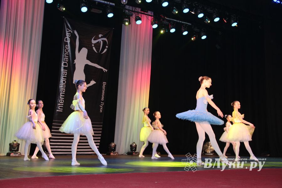 В Великих Луках прошел Фестиваль танца (ФОТО)