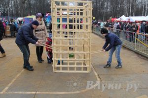 Гуляния широкой великолукской Масленицы