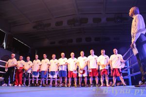 В Великих Луках состоялась матчевая встреча по боксу