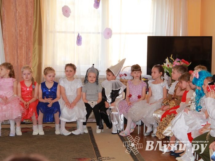 8 марта в саду 26