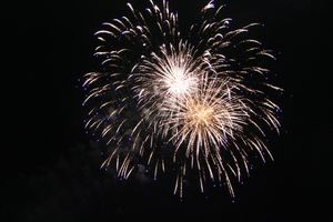 Огненные шоу состоялись над Ловатью (ФОТО)