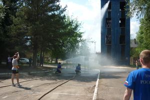 В Великих Луках прошли соревнования среди пожарных