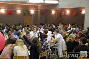 В Великих Луках завершился 13-й Фестиваль интеллектуальных игр «Встречи на Ловати» (фото)