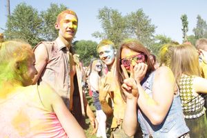 Яркие эмоции «ColorFest» в Великих Луках (ФОТО)