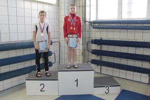 В Великих Луках прошли соревнования по плаванию «Быстрый Кашалот»