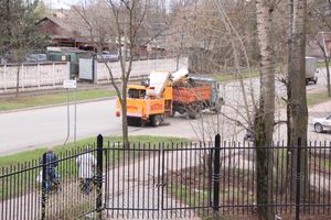 В Великих Луках на Гагарина замечена новая машина для уборки