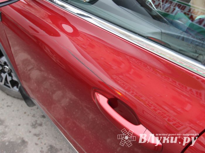 Из-за ДТП у Смоленского рынка затруднено движение (ФОТО)