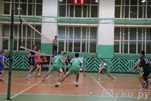 Сборная Великолукского района стала обладателем Кубка города по волейболу (фото)