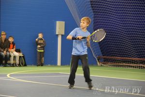 В Великих Луках прошло Первенство по большому теннису (фото)