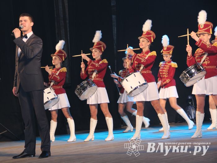 18 мая состоялся юбилейный концерт коллектива мажореток «Золотые погоны» (ФОТО)