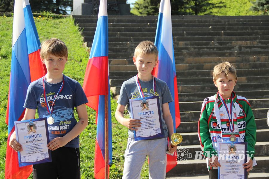 В Великих Луках чествовали лучших велосипедистов (ФОТО)