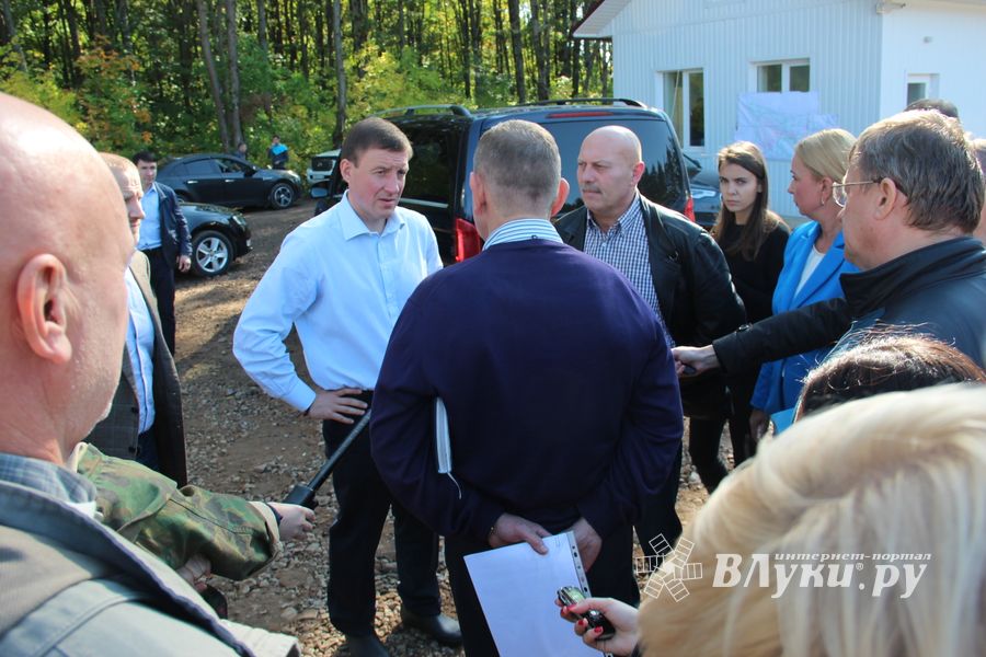Турчак поручил передать строительство великолукского велоцентра местным строителям (ФОТО)