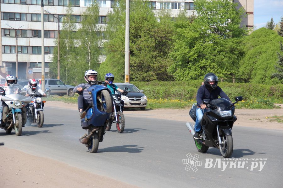 В Великих Луках прошло открытие мотосезона (ФОТО)