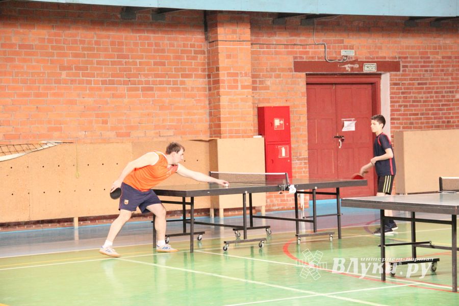 В Великих Луках прошел Кубок города по настольному теннису