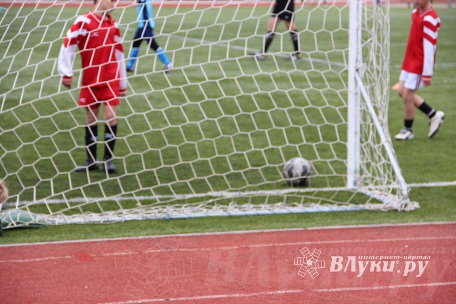 «Кожаный мяч» в Великих Луках