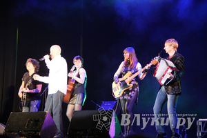 Концерт Евгения Григорьева прошел в Великих Луках