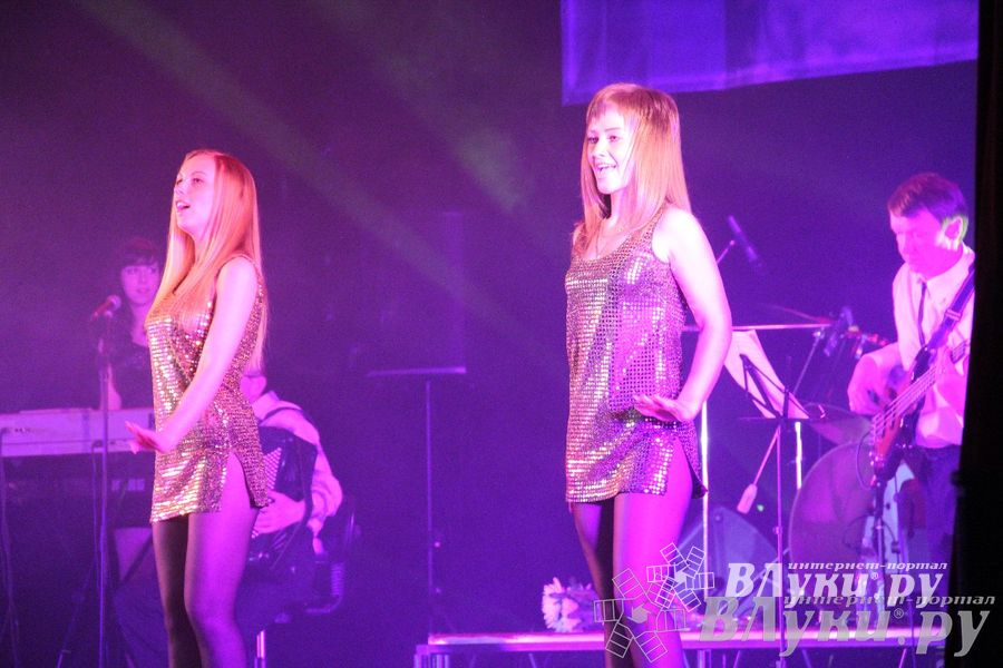 В ДК ЛК состоялся концерт Юрия Михайлова