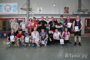 В Великих Луках прошел Чемпионат города по Русскому жиму и армлифтингу (фото)
