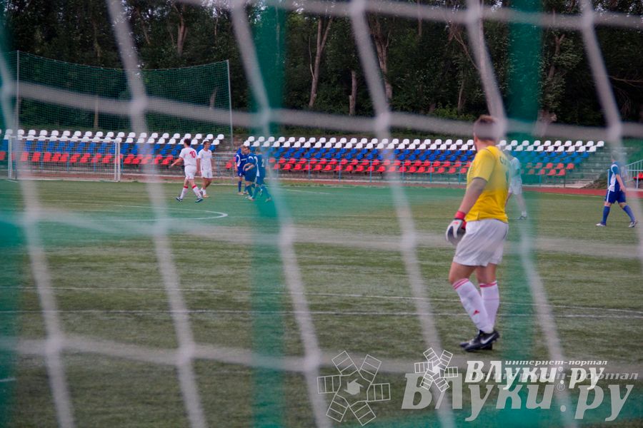 Футбольный матч «Экспресс-2» — «КПРФ»