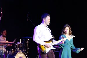 В Великих Луках состоялся концерт Юлии Савичевой (фото)