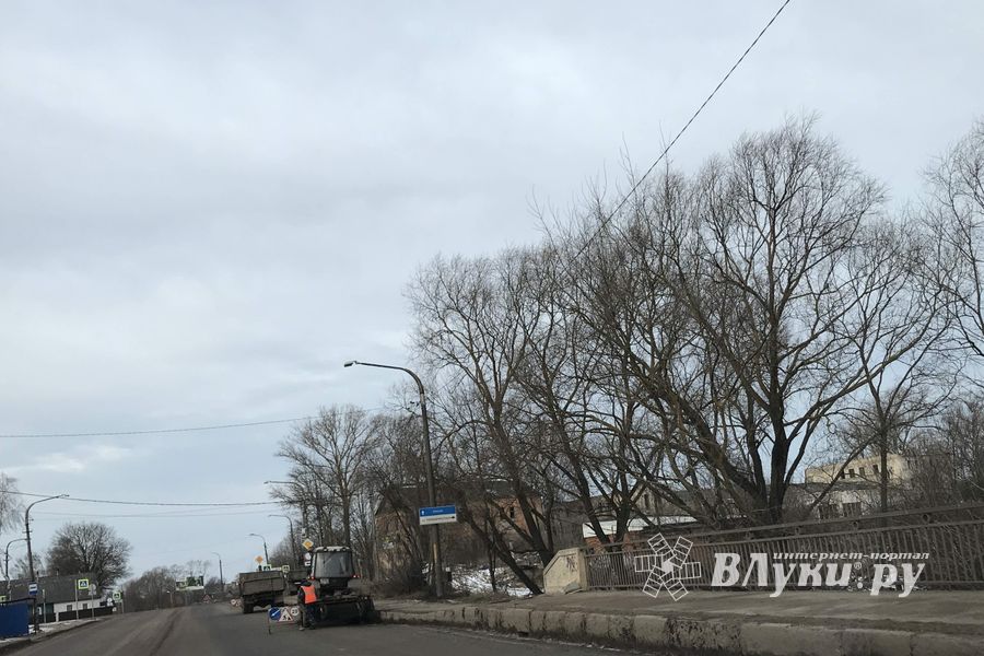 На объездном шоссе затруднено движение (ФОТО)