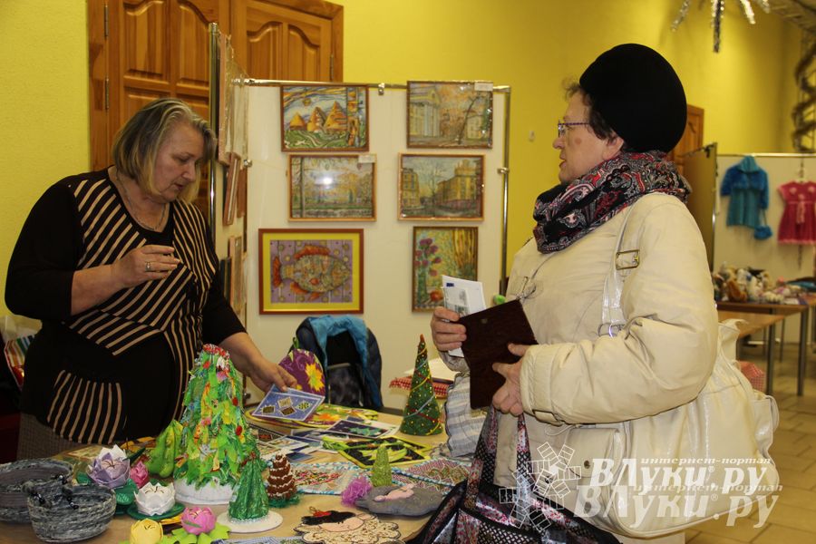 Выставка-ярмарка «Волшебный сундучок» прошла в ДК ЛК