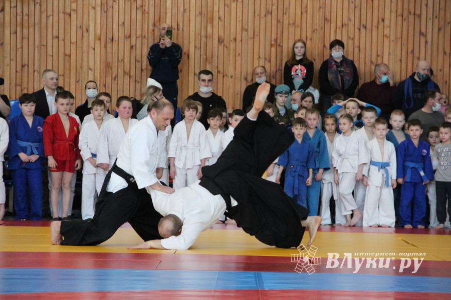 Фестиваль боевых искусств прошел в Великих Луках (ФОТО)