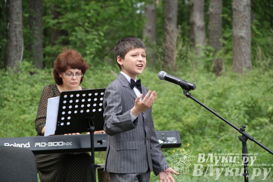Торжественная церемония закладки Камня Памяти у деревни Каськово
