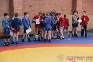 состоялось Открытое первенство города Великие Луки по борьбе самбо