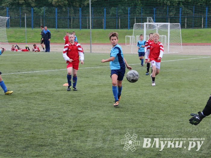 «Кожаный мяч» в Великих Луках