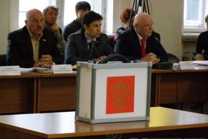 Выбор главы администрации Великих Лук