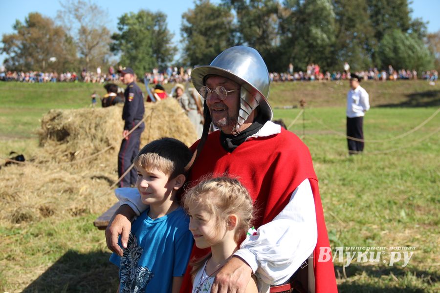 Великолукская Крепость соединила прошлое и настоящее (ФОТО)
