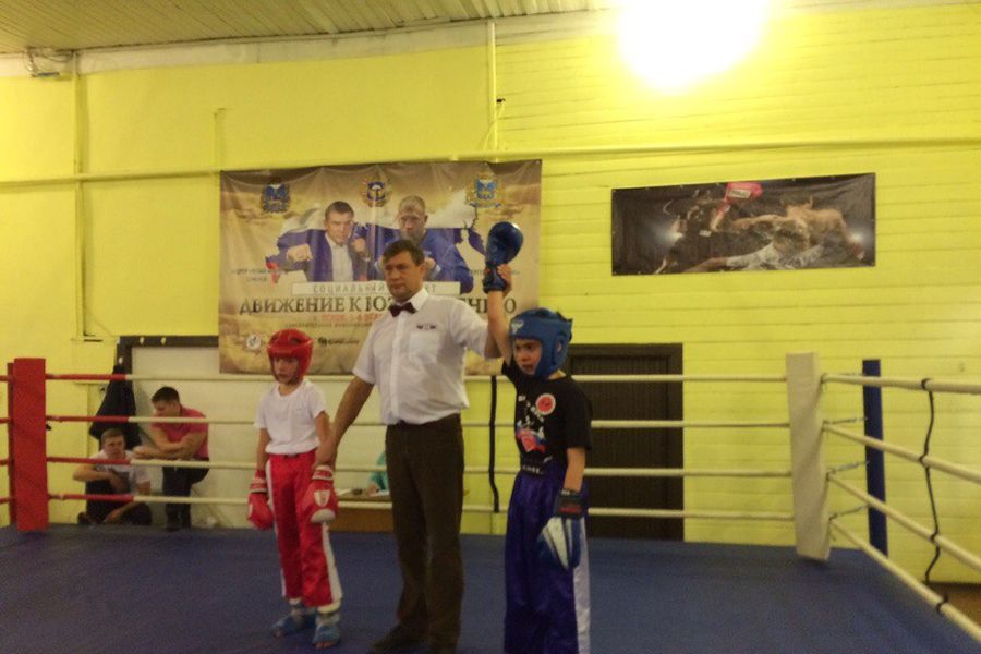 Великолучане стали победителями соревнований по кикбоксингу (ФОТО)