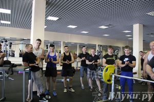 Народный жим в «С-Фитнес»