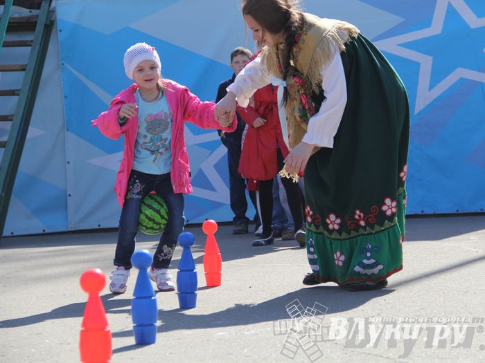 Традиционная весенняя ярмарка прошла в Великих Луках