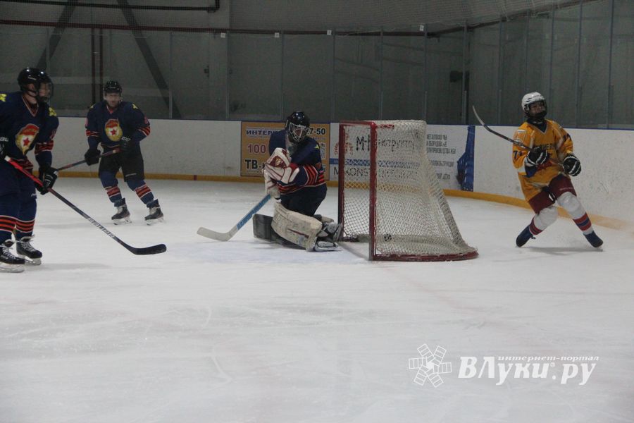 ХК «Луки-Экспресс» обошла псковскую «Гвардию» по буллитам (ФОТО)
