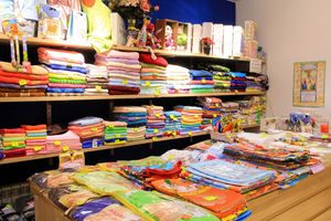 Великолучанам предлагают новогодние подарки из разряда «ТОП»