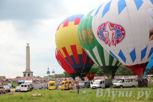 Открытие 18-й Международной встречи воздухоплавателей в Великих Луках